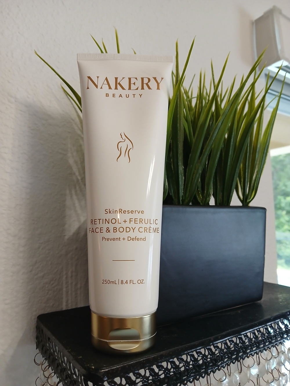 Nakery Beauty SkinReserve Retinol + Ferulic Face & Body Crème — Cream